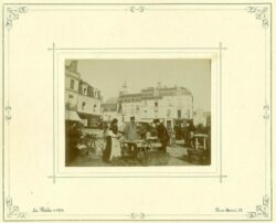 La Flèche (72), Marché, place Henri IV (recto)